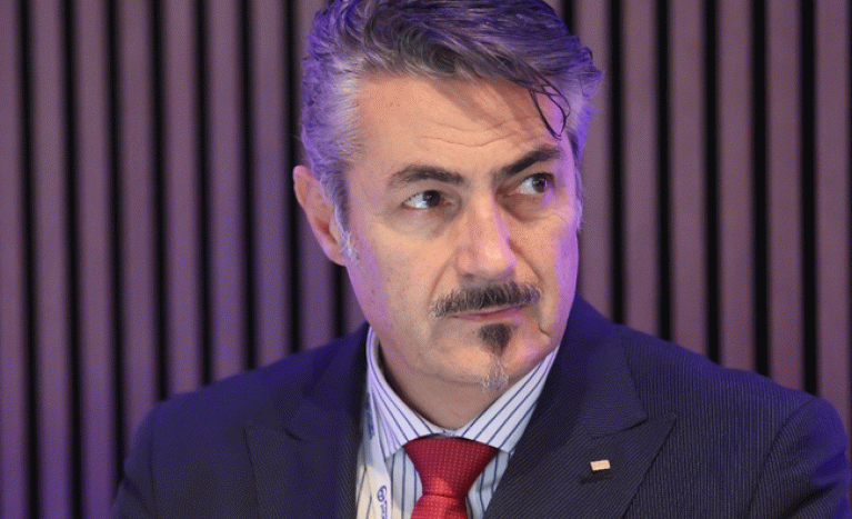 Indagine nazionale sulla realtà delle agenzie promossa da Sna e Università Cattolica. Tutti gli agenti sono chiamati a partecipare alla survey. Intervista a Maurizio Ragni