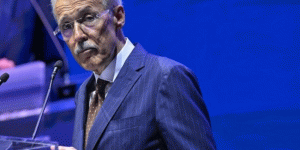 Assemblea Ania 2025, Liverani apre agli agenti: Valorizzare il loro ruolo, non sostituirli con la tecnologia